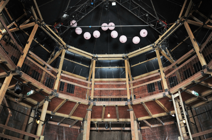 La "Tour Vagabonde", théâtre Élisabéthain à Paris.© Photos D.Raux.