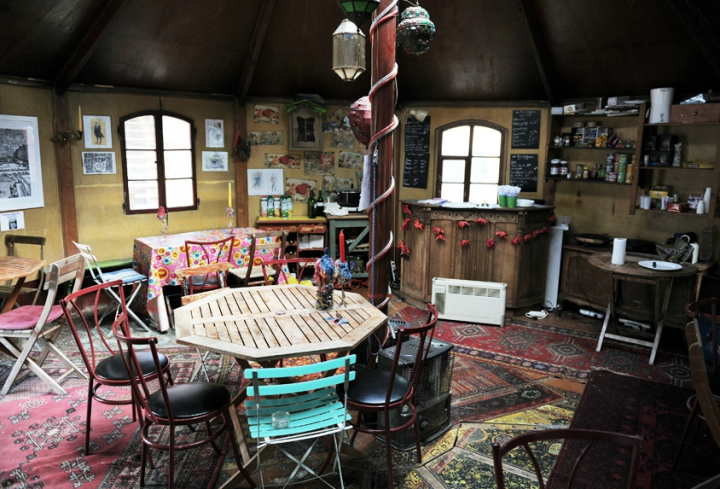 La "Tour Vagabonde", théâtre Élisabéthain à Paris.© Photos D.Raux.