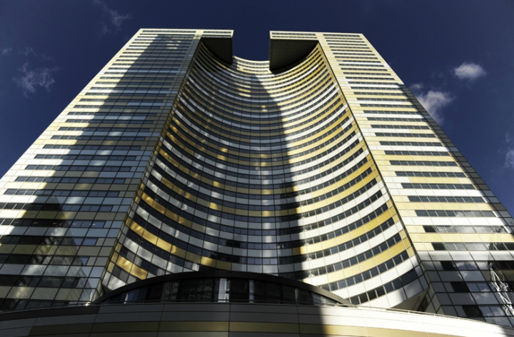 C’est une métamorphose de cette tour construite en 1988, qui a été le siège d’IBM France & Europe et connaît une nouvelle jeunesse . Photo Didier Raux