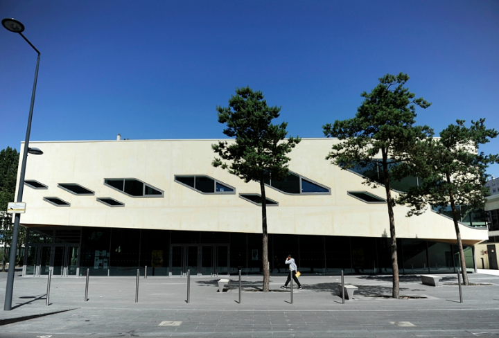 Le nouveau centre culturel Robert Doisneau à Meudon-la-Forêt. © Photo Didier Raux