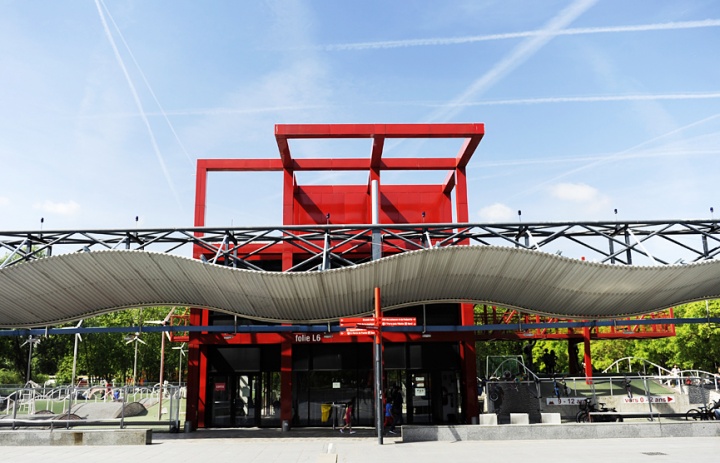 Les "Folies” du Parc de la Vilette à Paris. ©Didier Raux